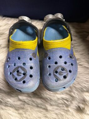 Kids Minion crocs